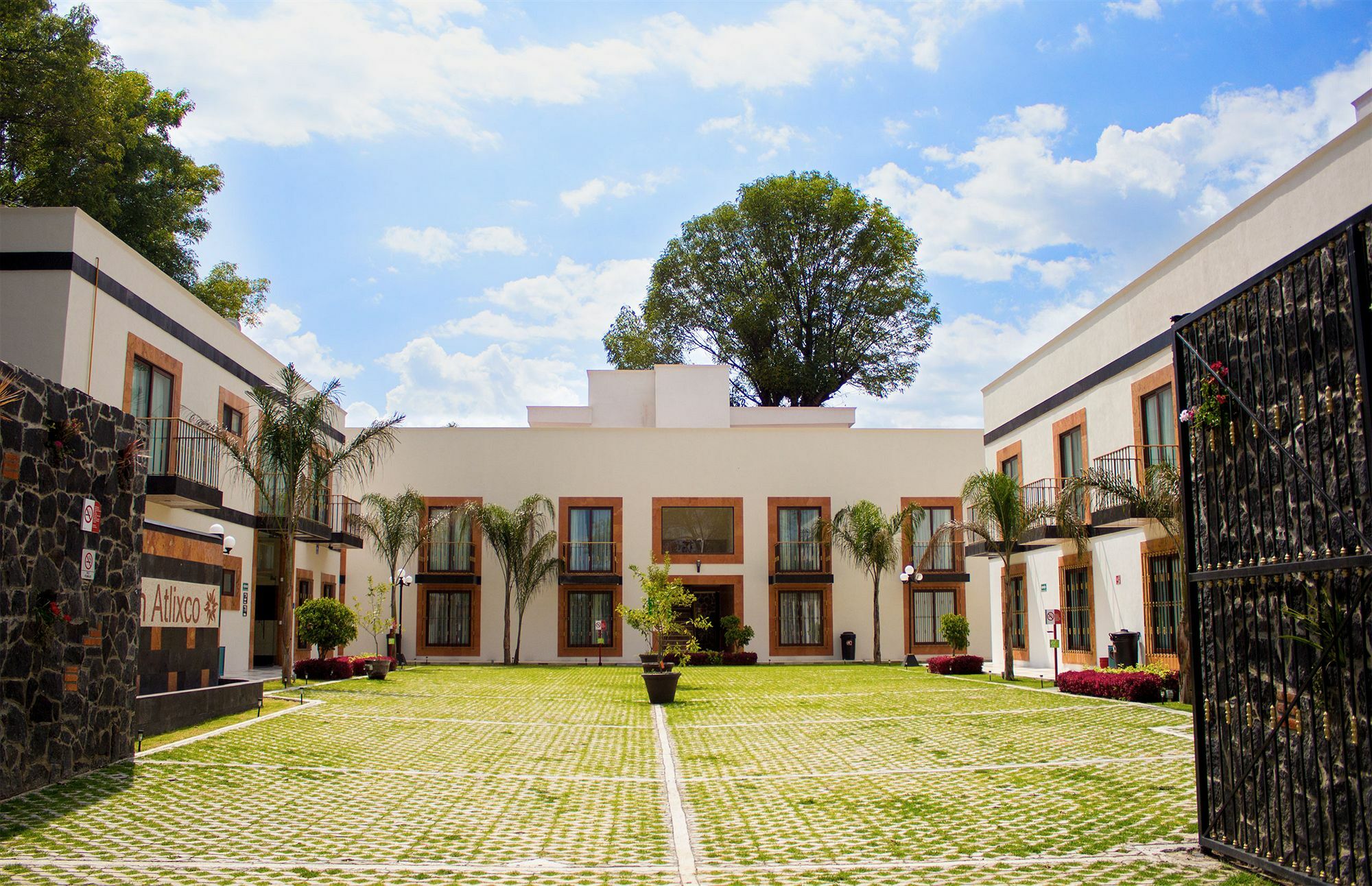 Soleil Inn อัทลิซโก ภายนอก รูปภาพ